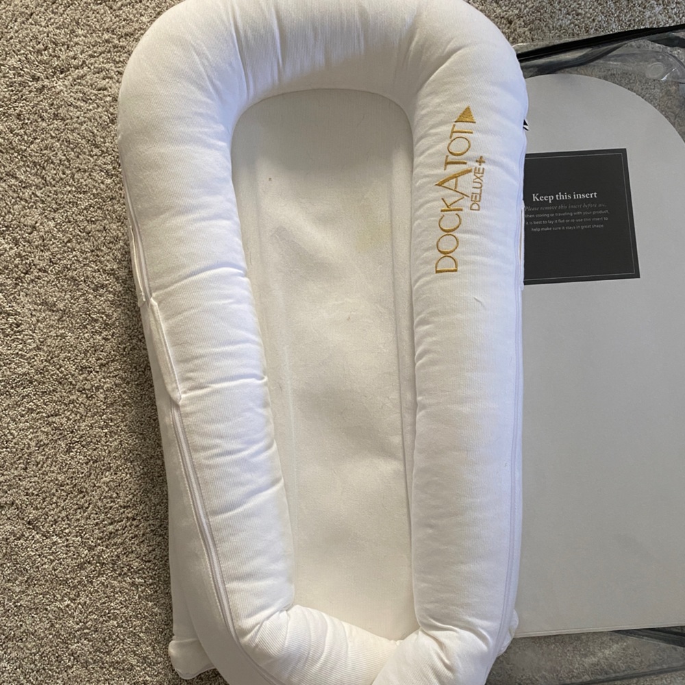 Deluxe+ Dock - Pristine White
